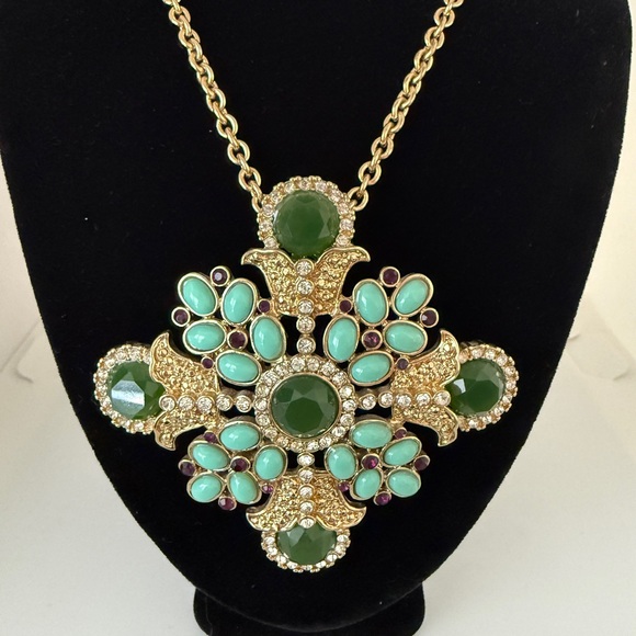 Banana Republic Jewelry - Banana Republic | Crystal Gold Green Blue | Statement Necklace